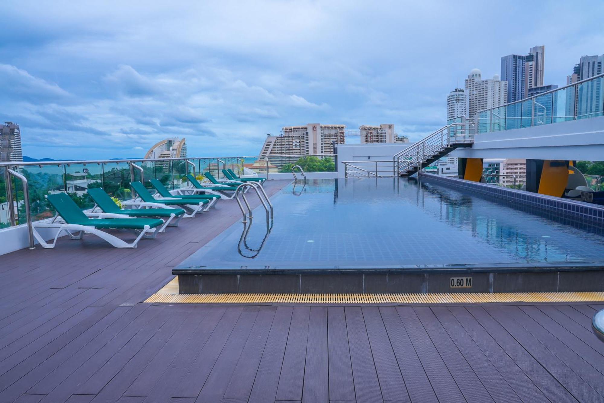 Blue Boat Hotel Jc Pattaya Exterior foto